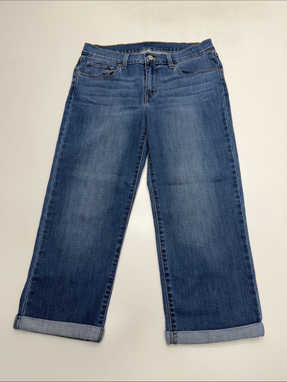 LEVI’S Women’s 28 Capri Length Blue Jeans